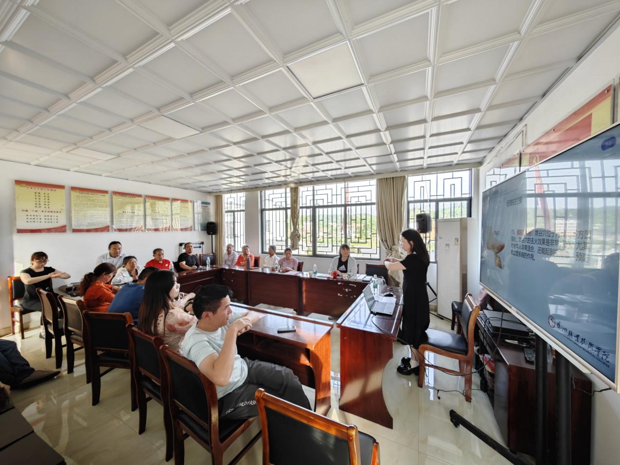 9B3ABB6584EDF7A2C0DF758933286E33